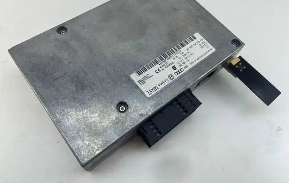 Audi A6 S6 C6 4F Bluetooth control unit module 4E0862335
