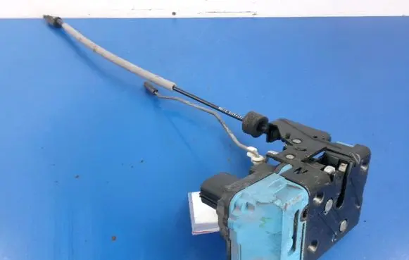 Volvo S60 Front door lock