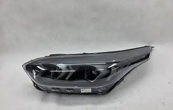 KIA Ceed Headlight/headlamp 92101J7500