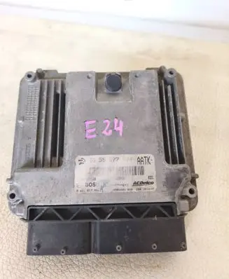 Opel Insignia A Engine control unit/module 55577674 0261017452