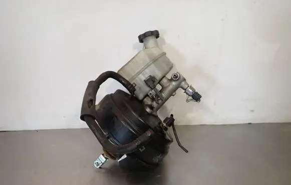 Hyundai Tucson JM Brake booster 58500-2E550