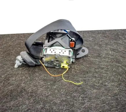 Mazda 6 Front seatbelt 1C522341052233