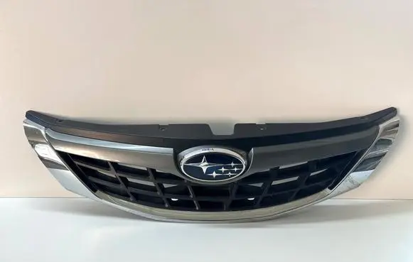 Subaru Impreza III Front grill