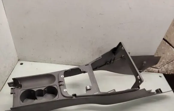 Volkswagen Golf Plus Other center console (tunnel) element 5M1863243B