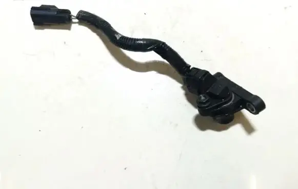 Volvo V70 Crankshaft position sensor 30637803
