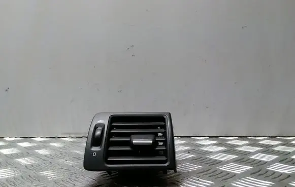 Volvo V50 Cabin air duct channel 39888290