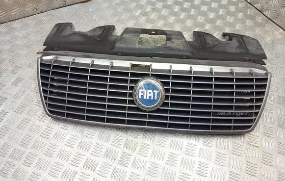 Fiat Croma Front grill 735407861 092768994