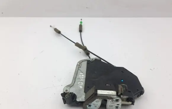 Lexus IS III XE30 Front door lock 5C0705