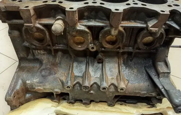 Ford Ranger Engine block WLAT742705 WLAT 742705