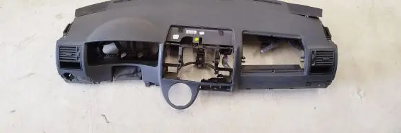 Volkswagen Transporter - Caravelle T5 Dashboard 7h1857005