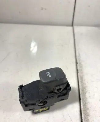 Volvo V70 Electric window control switch 9472275