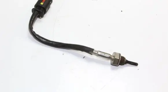 BMW 5 F10 F11 Oil temperature sensor 8506995