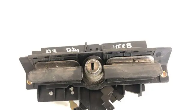 Audi A3 S3 8L Tailgate/trunk/boot exterior handle 8D9827565C 4B0827565F