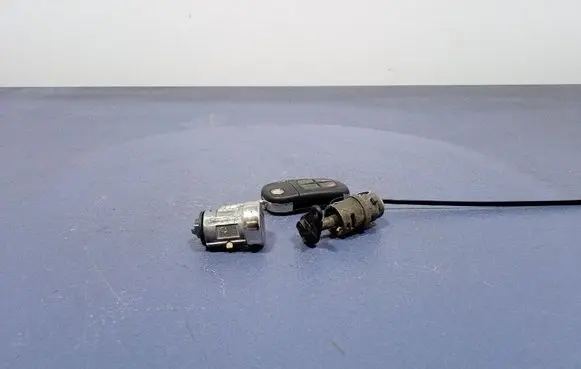 Jaguar X-Type Ignition lock UC592300F