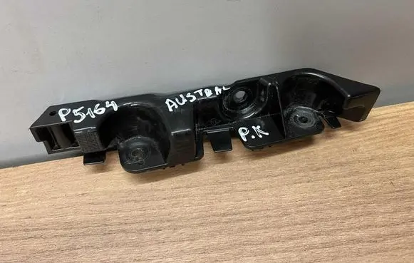 Renault Austral Front bumper mounting bracket 620432254R