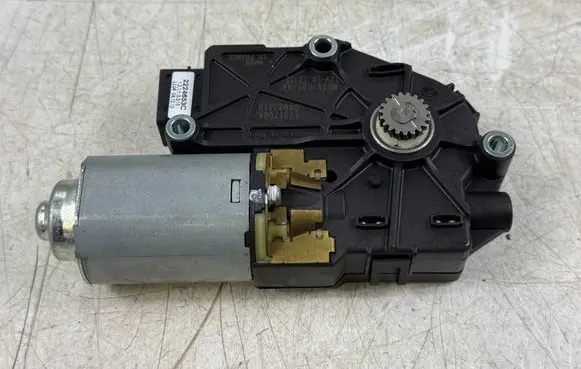 Citroen DS5 Sunroof motor/actuator 2224653C