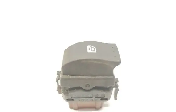 Renault Trafic II (X83) Electric window control switch 057321B 8200011870