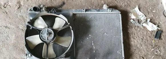 Toyota Avensis T220 Coolant radiator NOCODE