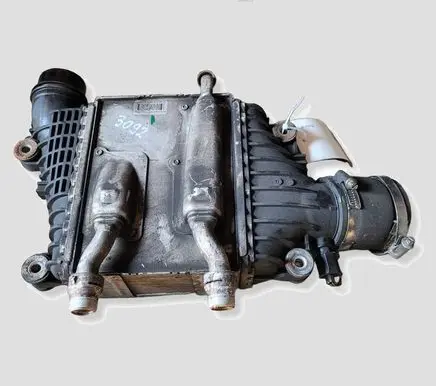 Jaguar F-Pace Intercooler radiator GX736K775AE