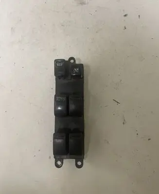 Nissan X-Trail T30 Electric window control switch 5920