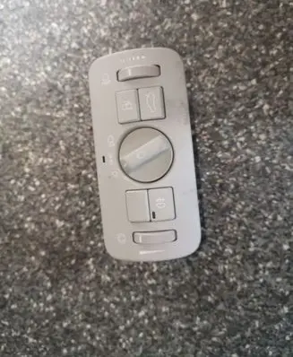 Volvo S60 Light switch 30739421