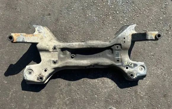 Seat Ibiza IV (6J,6P) Front subframe