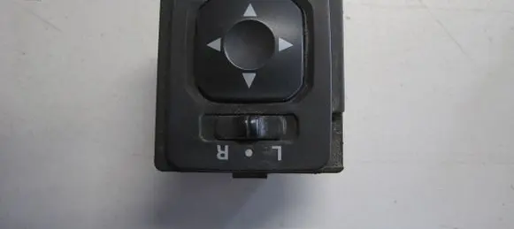 Citroen C-Crosser Wing mirror switch 183569