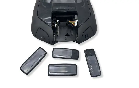 Maserati Levante Front seat light 06700904180 06700477750 06700477780