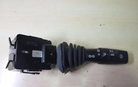 Chevrolet Captiva Multifunctional control switch/knob 202005410 N237