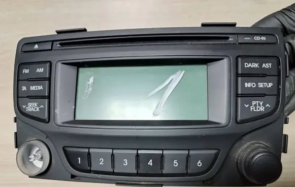 Hyundai ix20 Radio/GPS head unit trim 