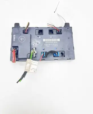 Mercedes-Benz CLK A209 C209 Door control unit/module 2098201226