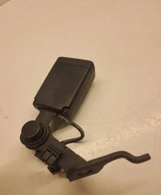 BMW 5 G30 G31 G38 Rear seatbelt buckle 7475017 638471100E 20102018