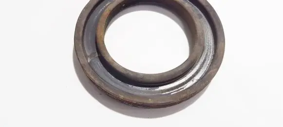 Nissan X-Trail T30 Front coil spring rubber mount 540348h500