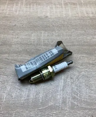 Renault Espace III Spark plug 7700860235