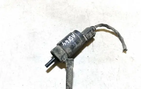Mercedes-Benz C W203 Windscreen/windshield washer pump