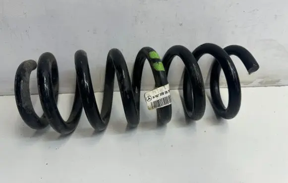Mercedes-Benz GLE W167 Front coil spring A1673202820