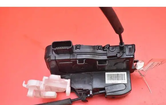 KIA Sportage Front door lock 81320-3U010
