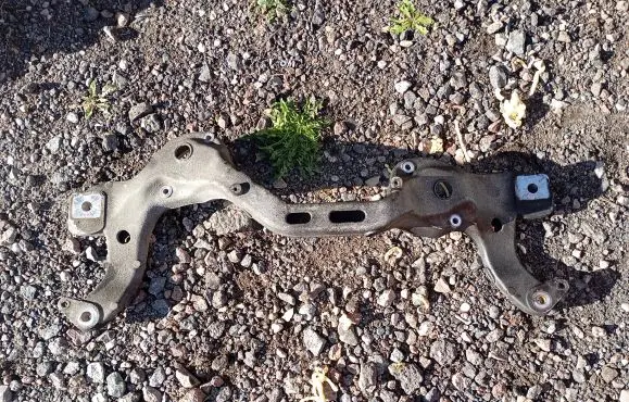 Porsche Cayenne (92A) Engine mounting bracket 948375309