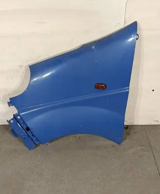 Opel Vivaro Fender