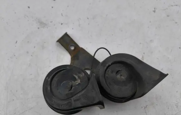 Peugeot 5008 Horn signal 703881157