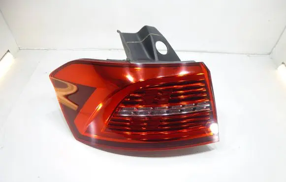 Volkswagen PASSAT B8 Rear/tail lights 3G9945207B 81440101