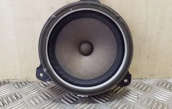 Toyota Corolla Verso AR10 Front door speaker 861600D180