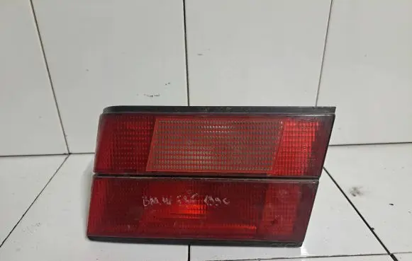 BMW 5 E34 Tailgate rear/tail lights 1384012R