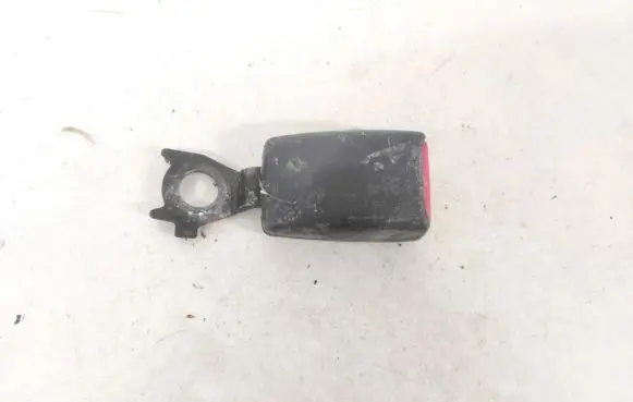 Mitsubishi Grandis Middle seatbelt buckle (rear) g3656 011025h5