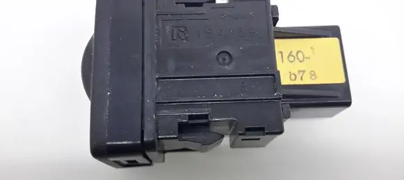 Toyota RAV 4 (XA30) Light switch