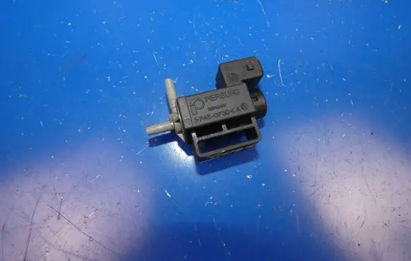 Volvo S60 Turbo solenoid valve 31339879 70051502 14T282