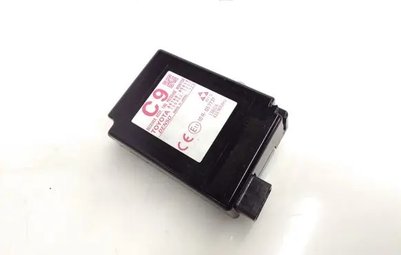 Toyota Avensis T270 Tire pressure control unit 8976005011 1584007241