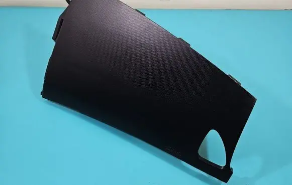 Passenger airbag