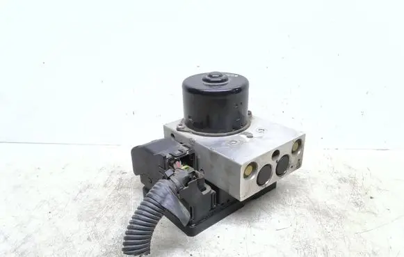 Volvo XC90 ABS Pump 30643982