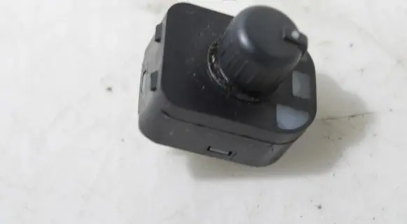 Audi A3 S3 8P Wing mirror switch